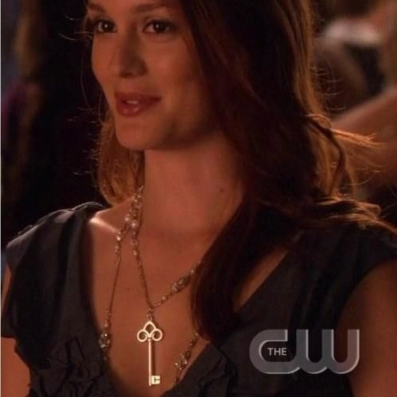 Tiffany and Co. Fleur de lis Key Necklace - Picture 7 of 7